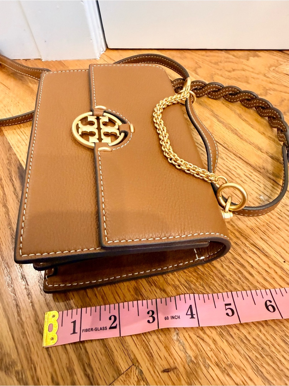 Tory Burch Miller Caramel Leather Crossbody with Gold Chain and Logo - Mini - Picture 7 of 8